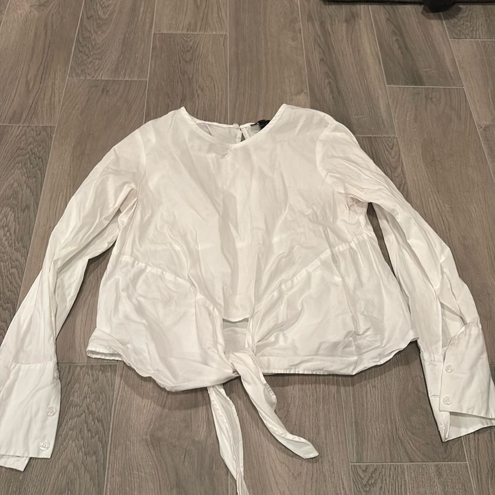 Aqua Women’s White Blouse Size M